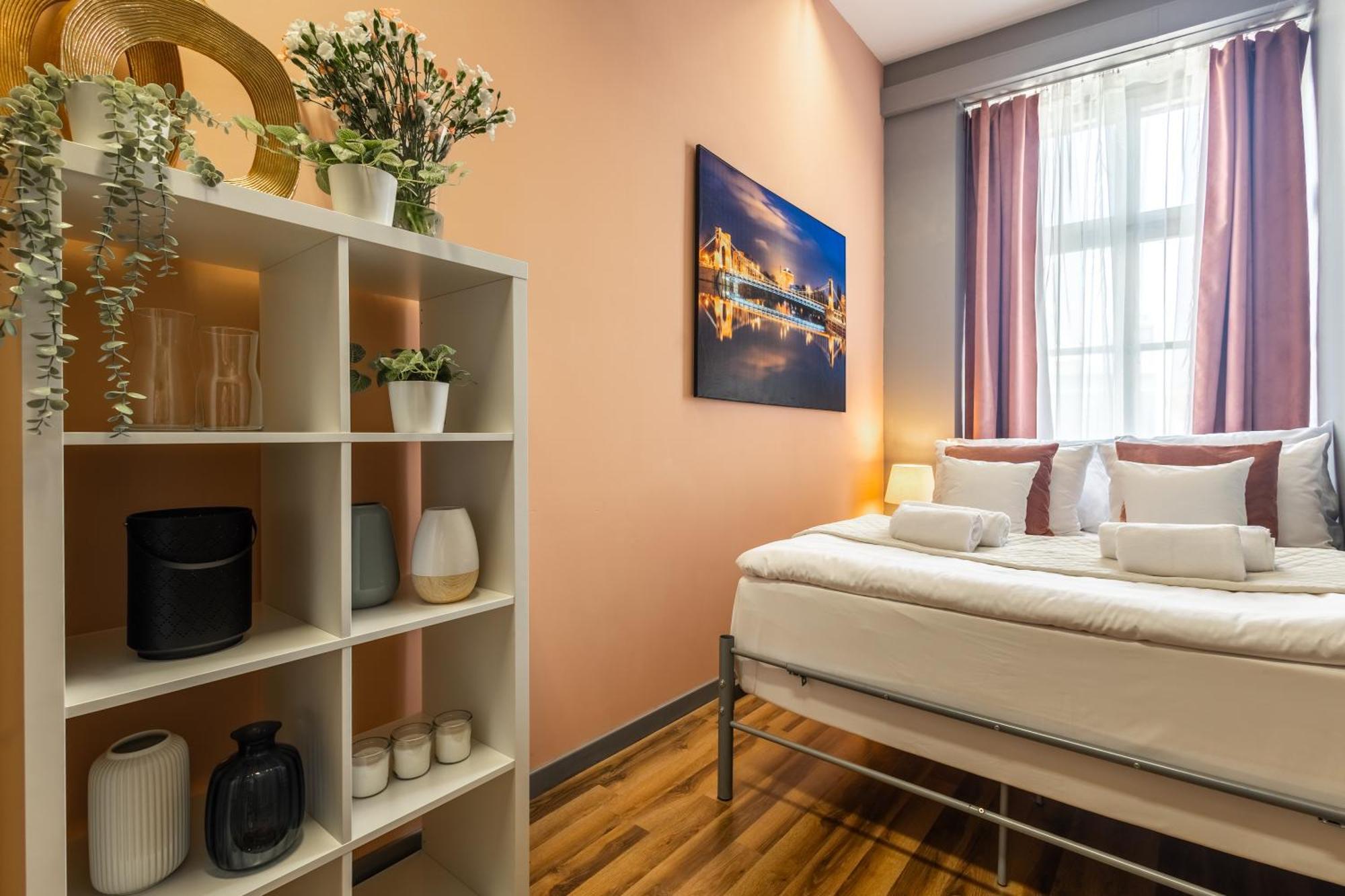 Hostel Krasnal Market Square Wroclaw Bagian luar foto
